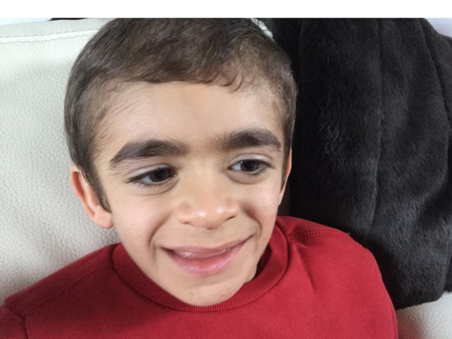 Partes De La Cara by Paloma Estrada