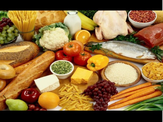 أهمية الغذاء by Aboora Alenzi